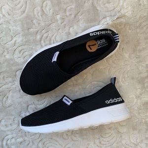 NWT Adidas shoes size 7 memory foam black